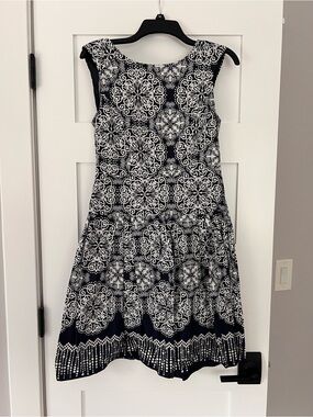 Robbie Bee Navy & White Printed Dress